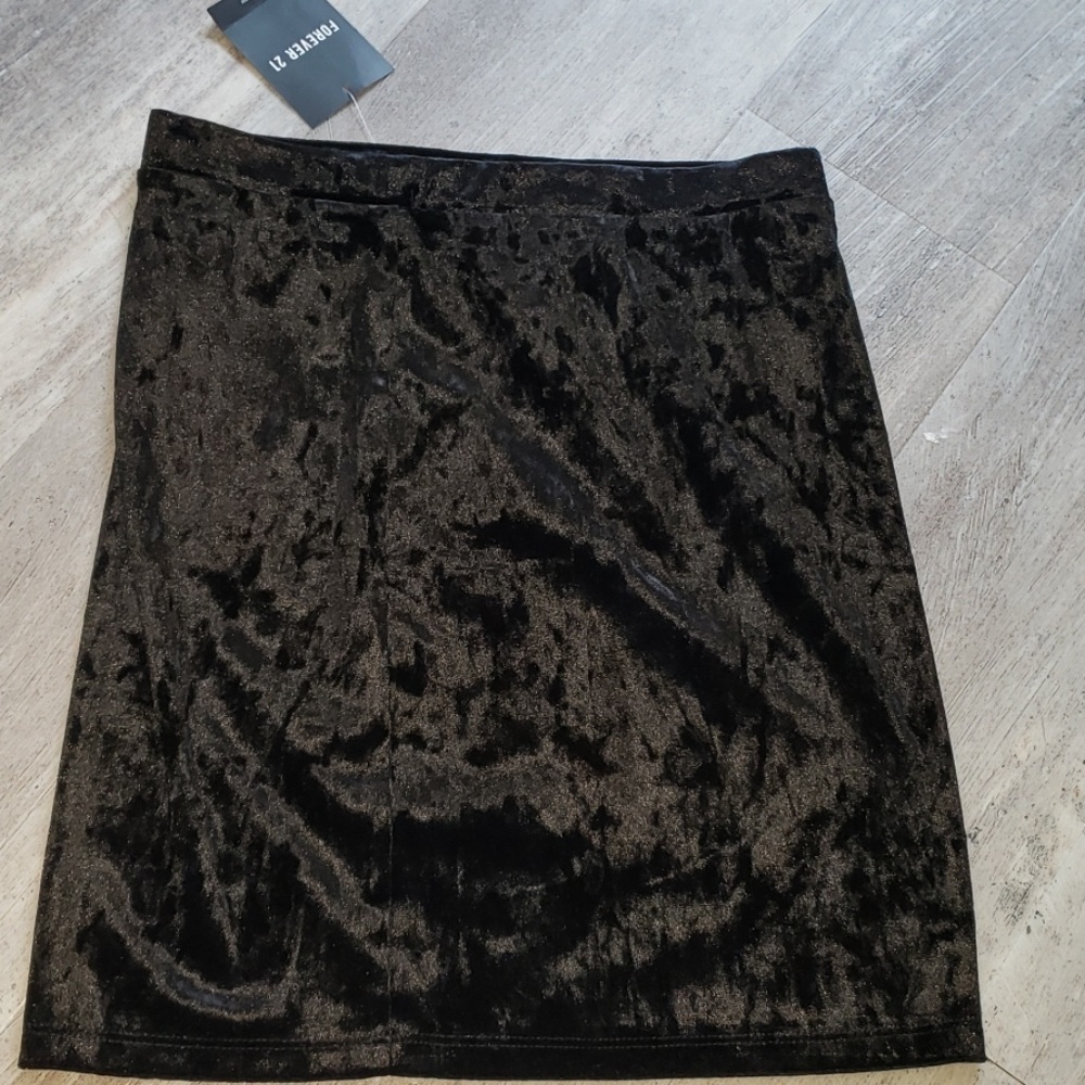 Velvet skirt